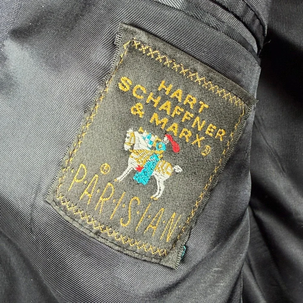 Hart Schaffner & Marx classic navy